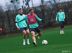 开元体育官方网站-从今晨勒沃库森再遭质疑到今晚布莱顿备战英超，勒沃库森转会期造点机会的简单介绍